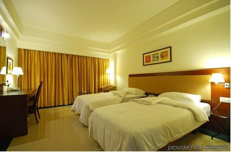 Hotel Park Ornate Viman Nagar 4*