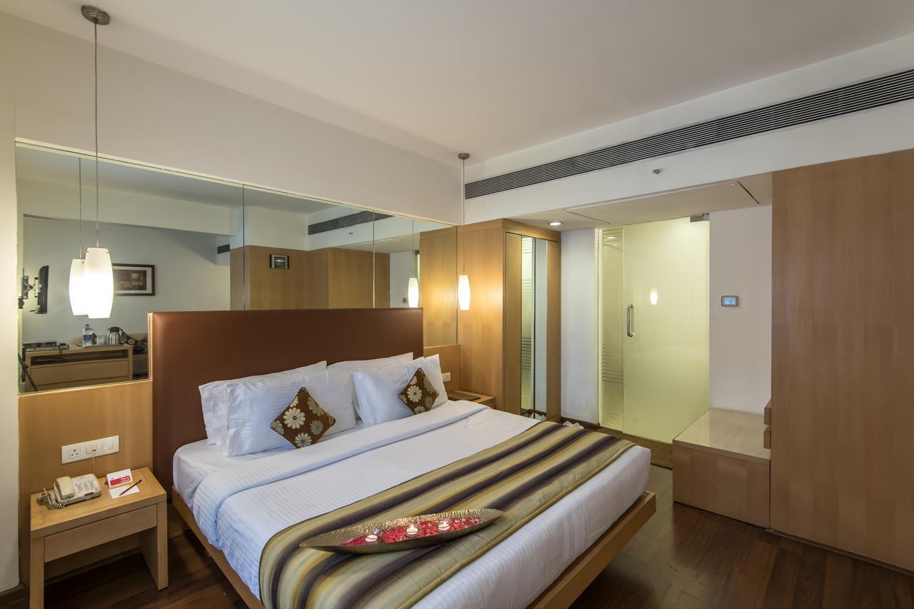 Park Ornate Viman Nagar Hotel