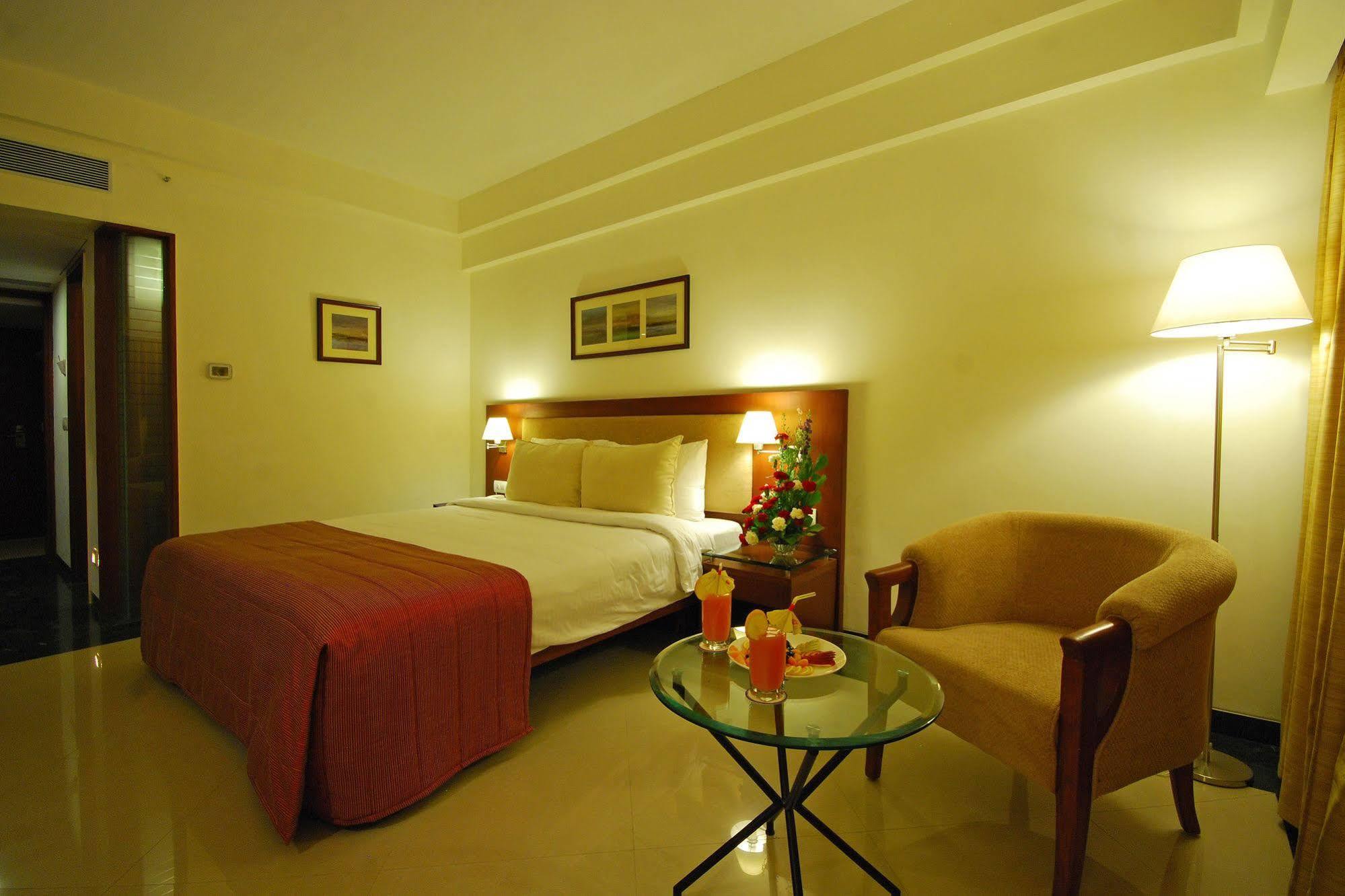Hotel Park Ornate Viman Nagar