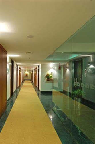 Hotel Park Ornate Viman Nagar 4*