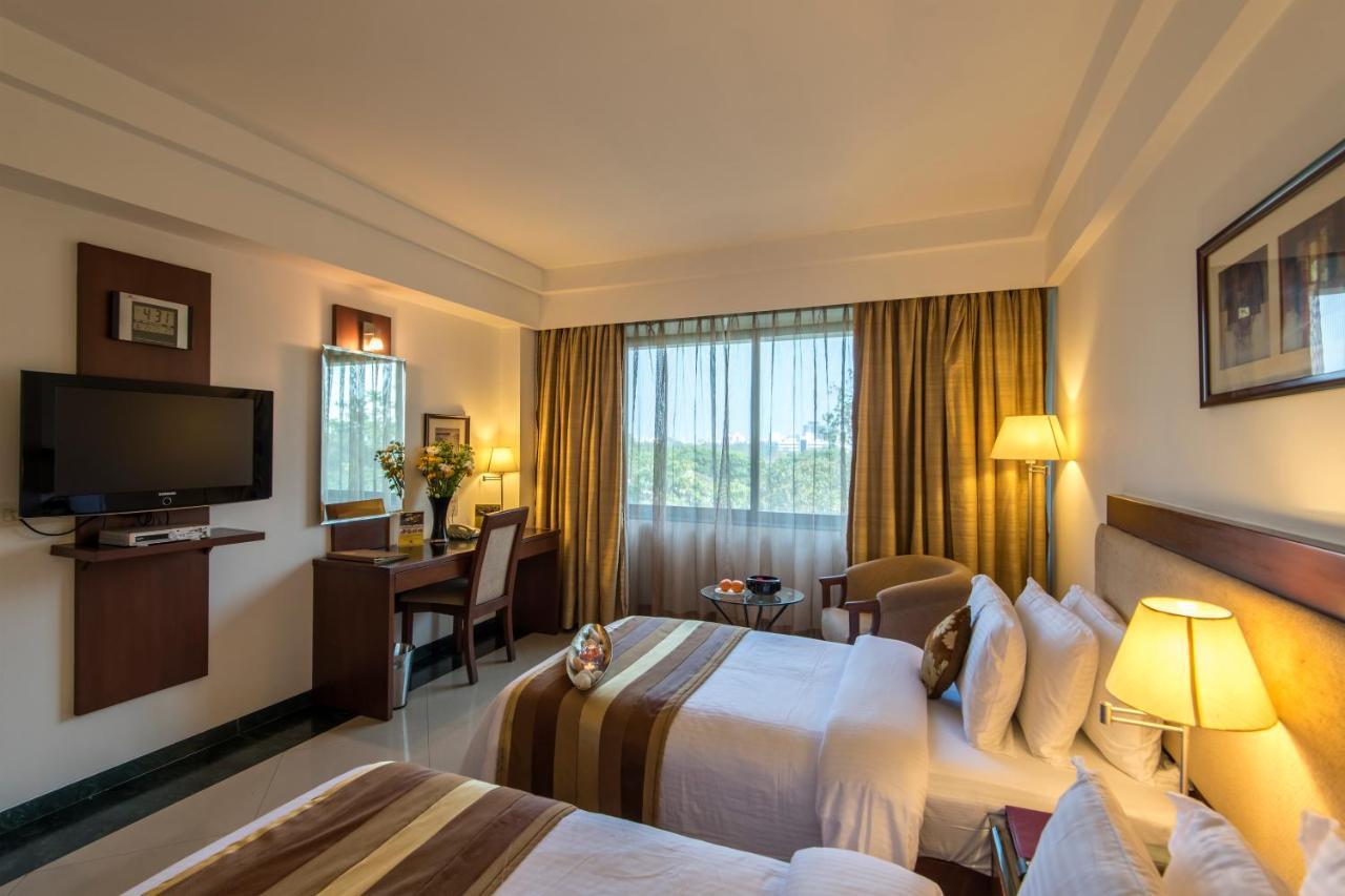 Park Ornate Viman Nagar Hotel 4*