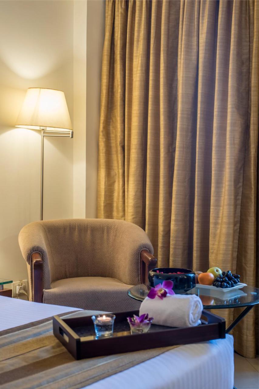 Park Ornate Viman Nagar Hotel